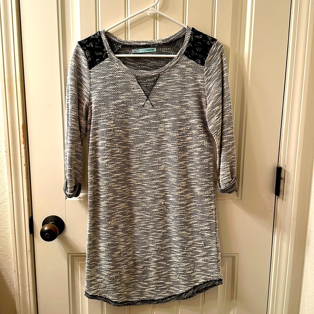 Maurices Lightweight Sweater with Lace Detailing (S)